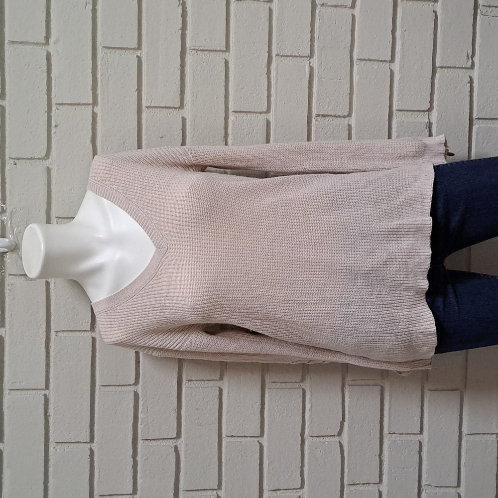 American Eagle Very Light Pink Tie Sleeve V-Neck Sweater. Size XS